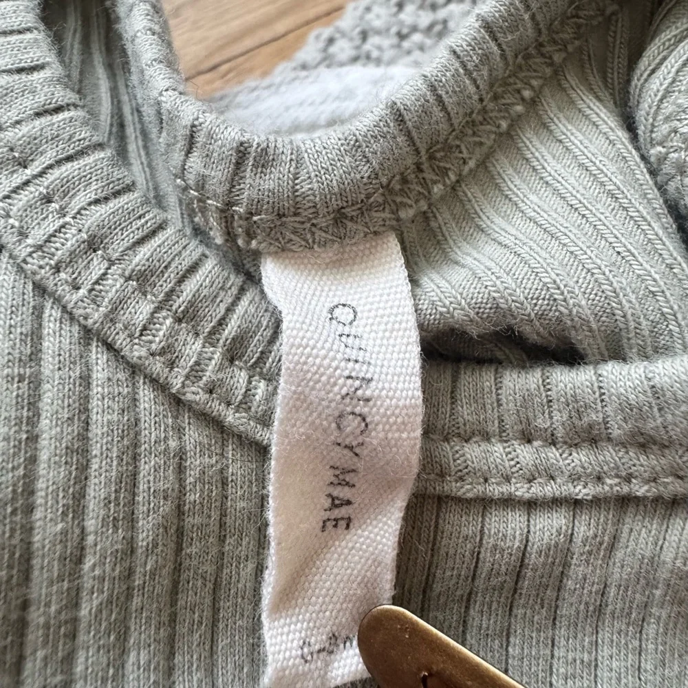 Quincy Mae newborn 0-3 mo sage/grayish green Baby Blanket and Outfit Set